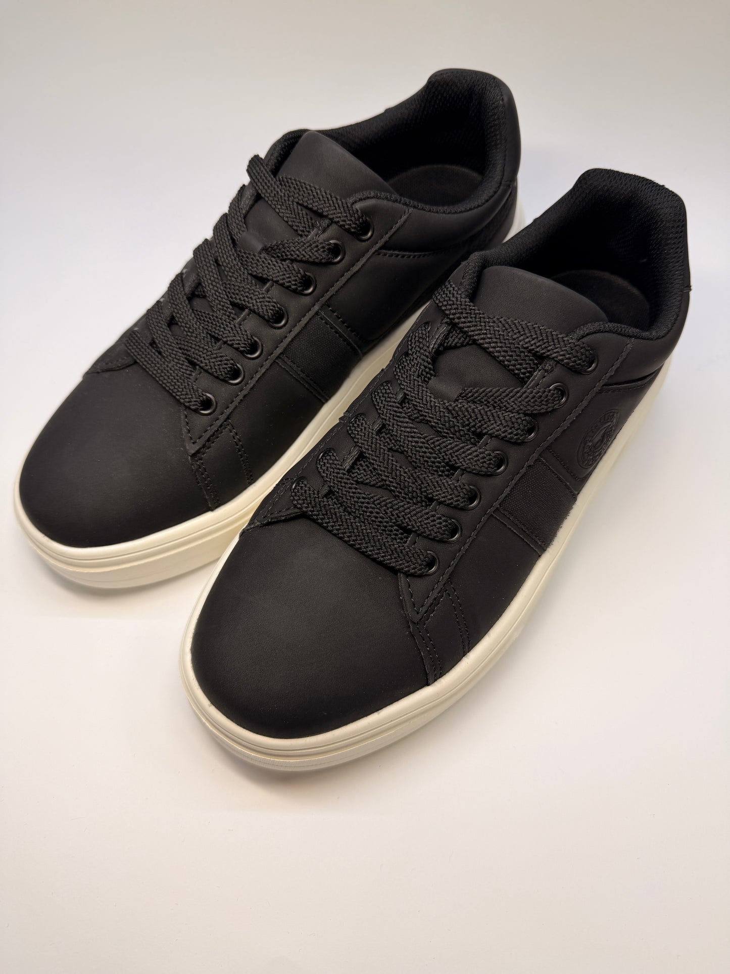 Itazero ‘nero’ cipő