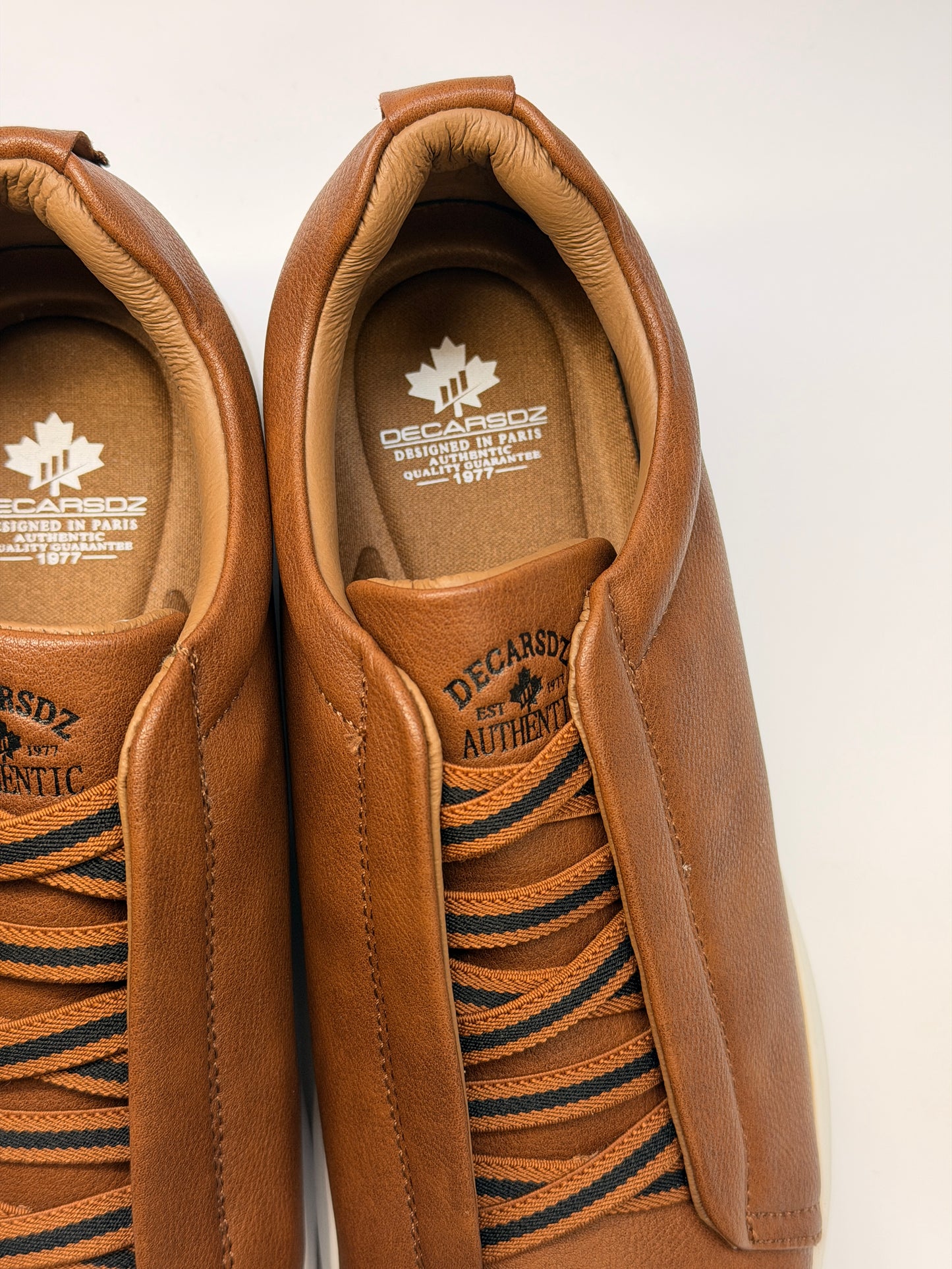 Decarsdz ‘marone’ cipő